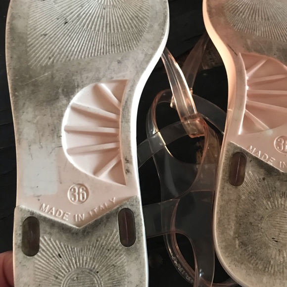 BURBERRY PINK T- STRAP Rubber Sandals - Picture 3 of 6